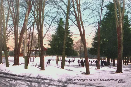 A historic postcard of people ice skating and playing hockey in Montebello Park.