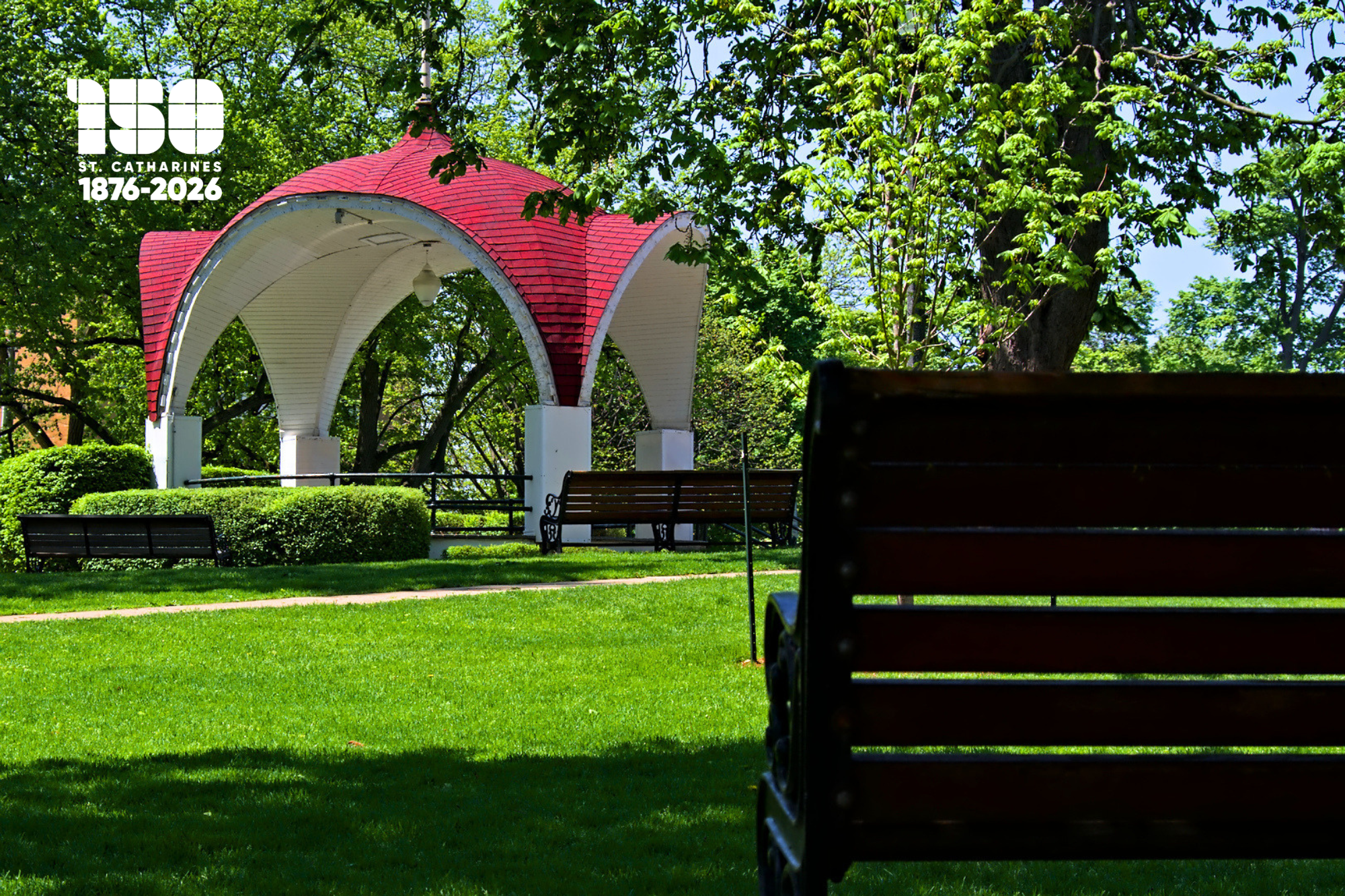 Gazebo with bright red roof at Montebello Park.